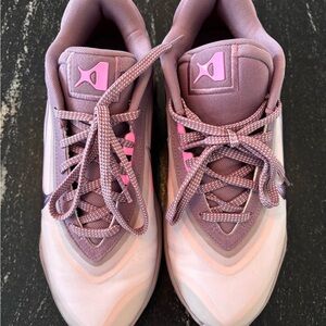 Nike Women's Pink and Purple Sneakers